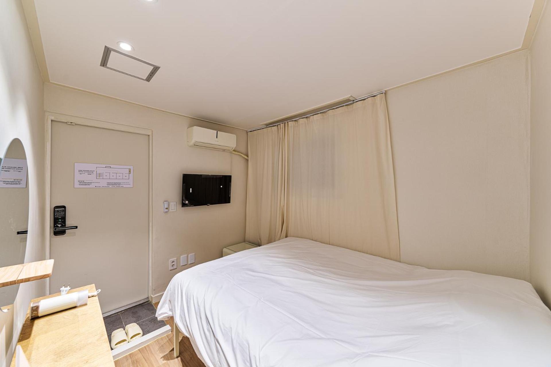 Life In Insa Hostel Seoul Bagian luar foto